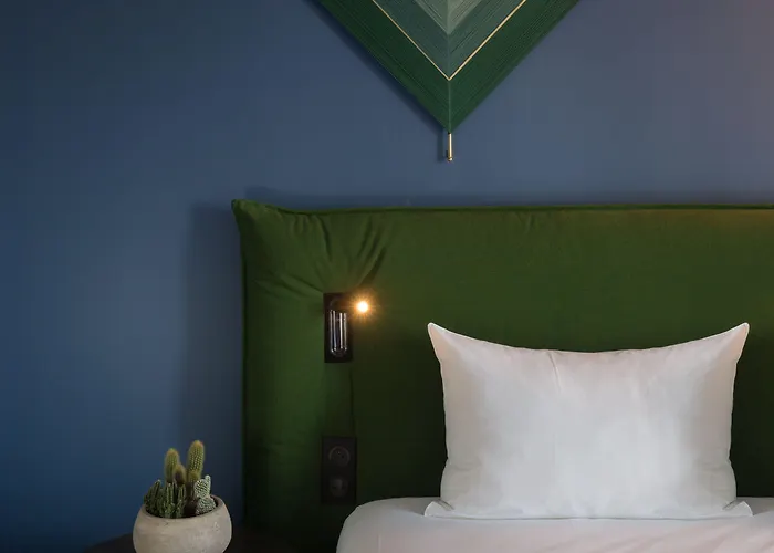 Hotel Ibis Styles Nation Cours De Vincennes