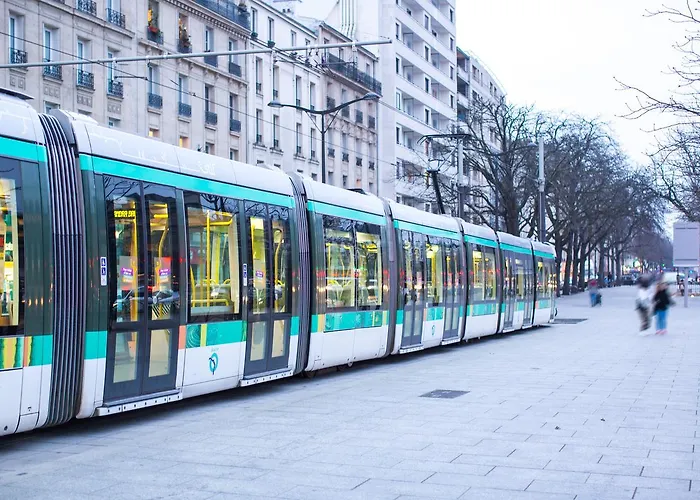 Hotel Ibis Styles Nation Cours De Vincennes 3*